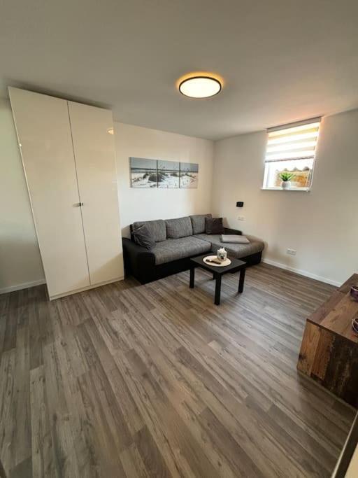 Ferienwohnung In Der Suedpfalz Zeiskam Exterior foto